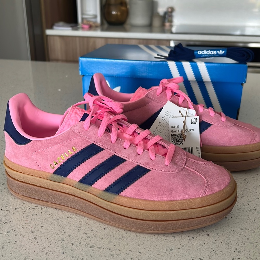 Gazelle Bold Pink Glow